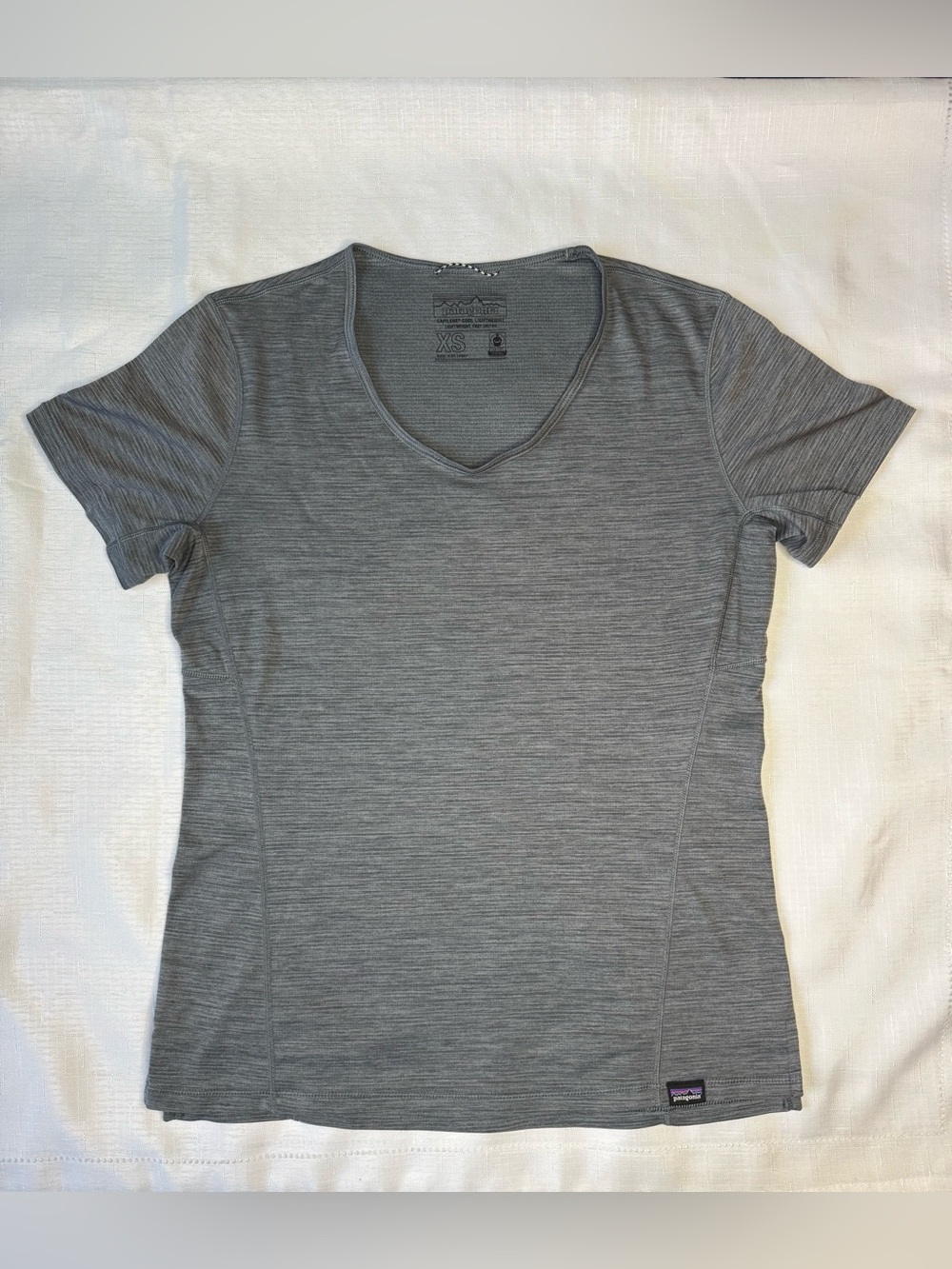 Patagonia Capilene Cool Shirt Women’s XS Gray Lightweight Tee
